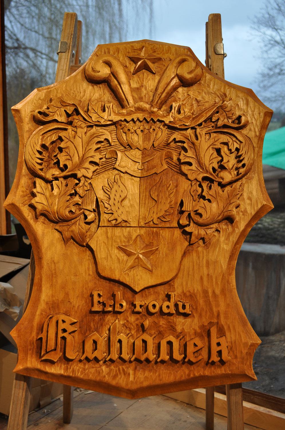 drevorezba-carving-wood-drevo-emblem-znak-erb-plastika-obraz-2019-radekzdrazil-05